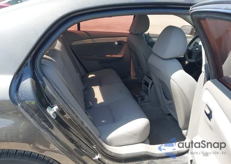 2010 Chevrolet Malibu Ls z USA, uszkodzony, nr VIN 1G1ZB5EB9AF214128